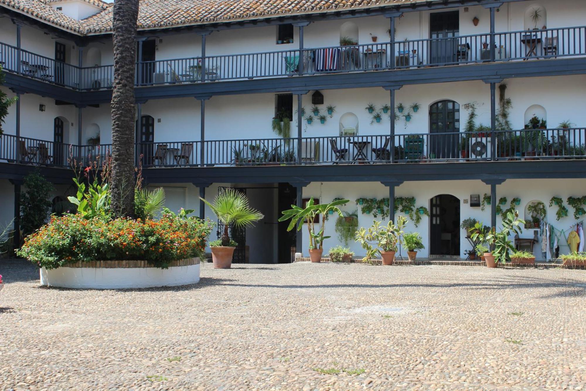 Conde Central Courtyard By Valcambre Seville Exterior photo